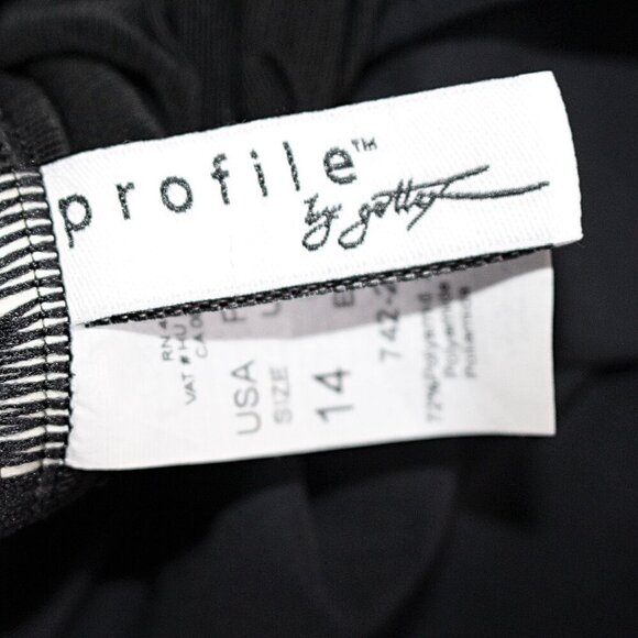 Profile by Gottex - Tutti Frutti Surplice One Piece Swimsuit in color Black, siz - Picture 4 of 9